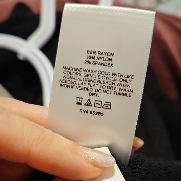 Express Black Scalloped Neck & Hem Sleeveless Knit Sweater Dress - Size M - Picture 8 of 11